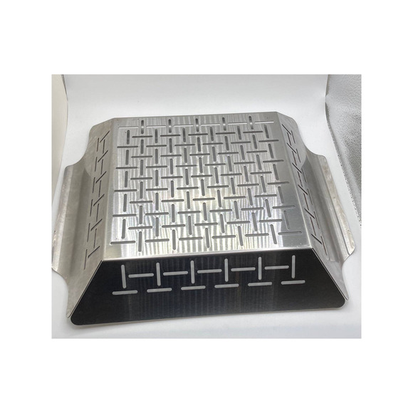 Pre-owned Weber vegetable basket - Picture 4 of 5